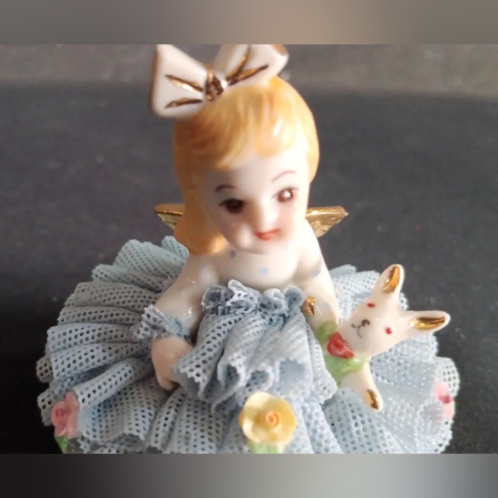 Irish Dresden Angel Doll Blue Lace Figurine Girl Bunny Vintage Porcelain Lace - Picture 9 of 15